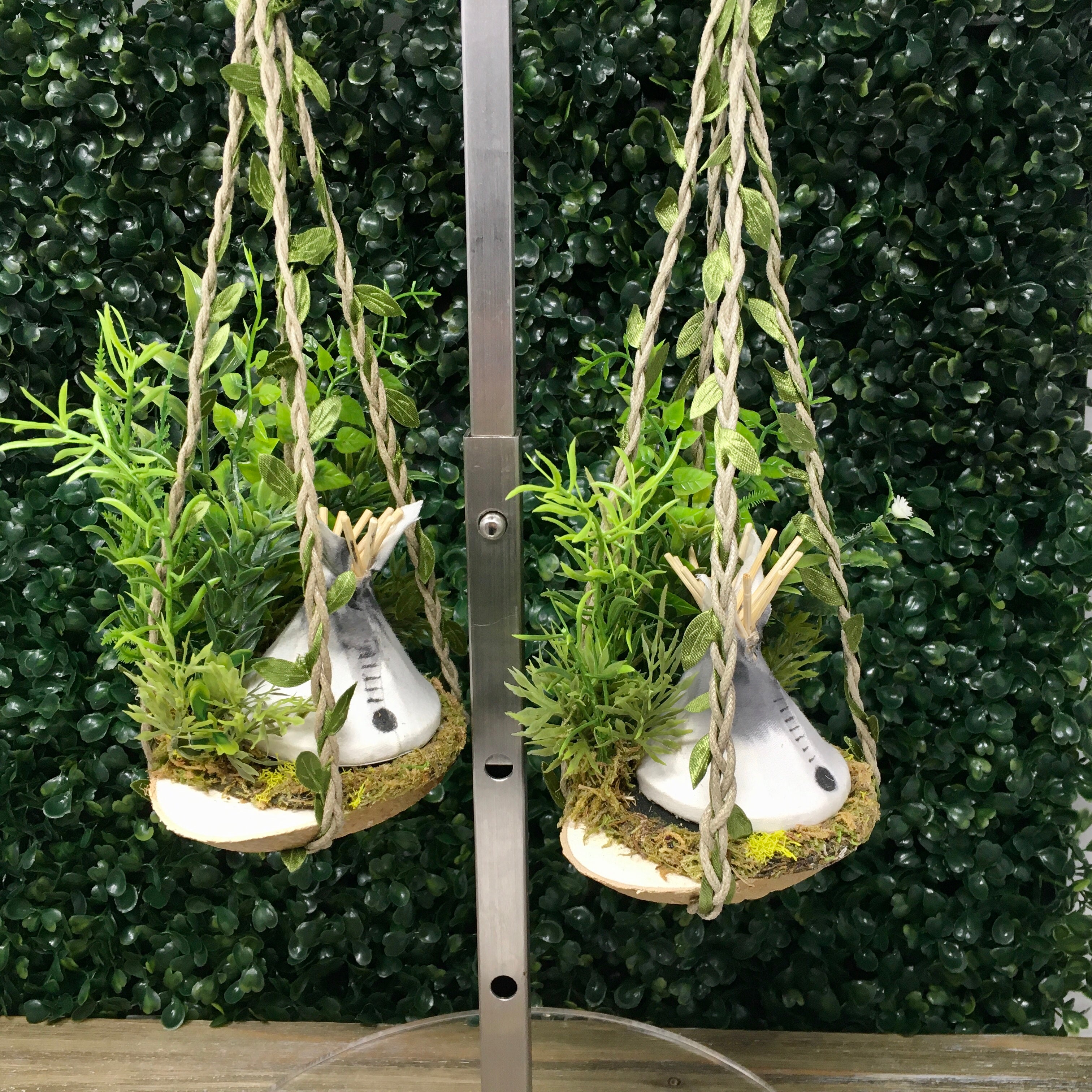 Geraldine Bekkattla Hanging Tipi Set