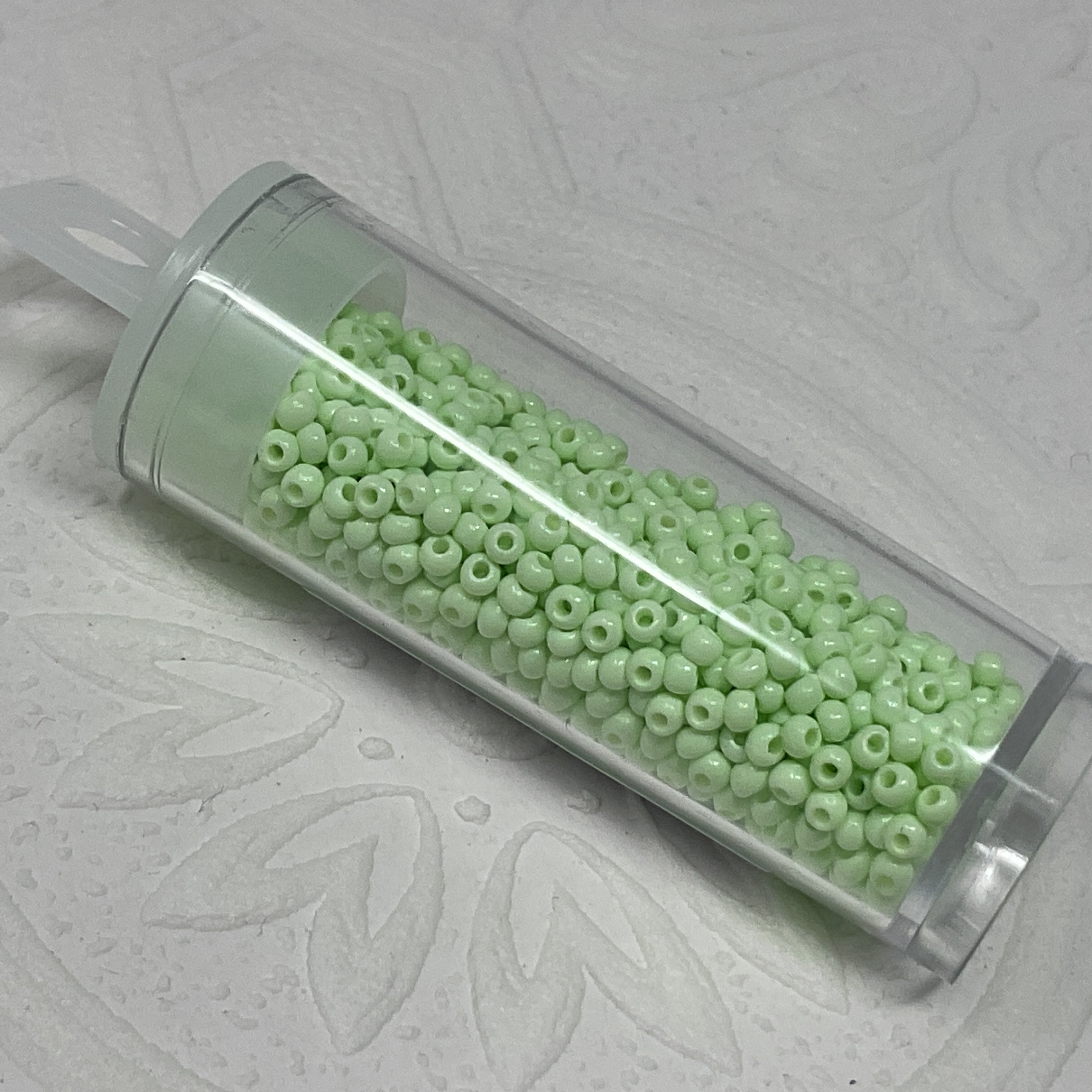 Seed Beads Size 11/0 - Pastel Green