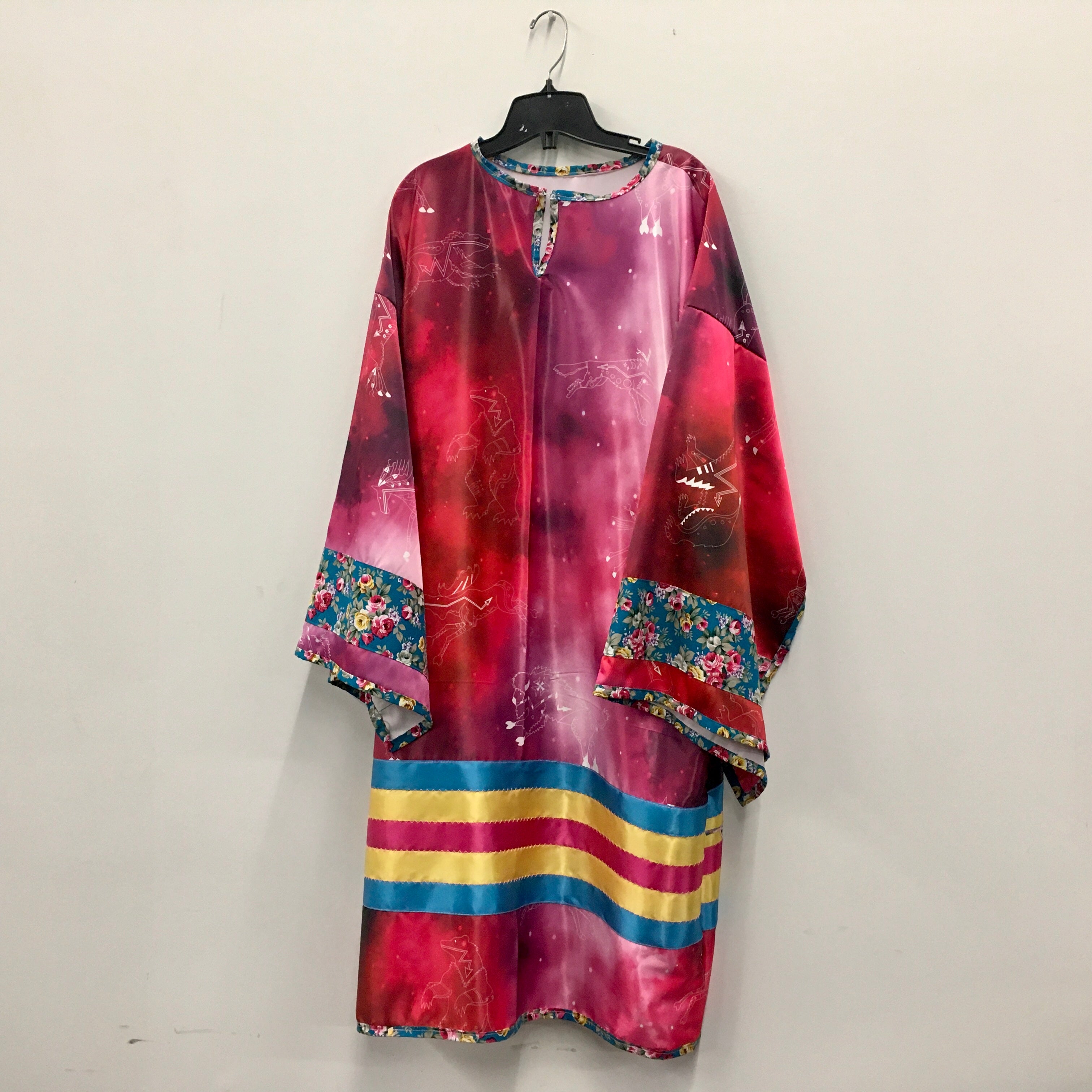 Traditional T Dress w/ Applique