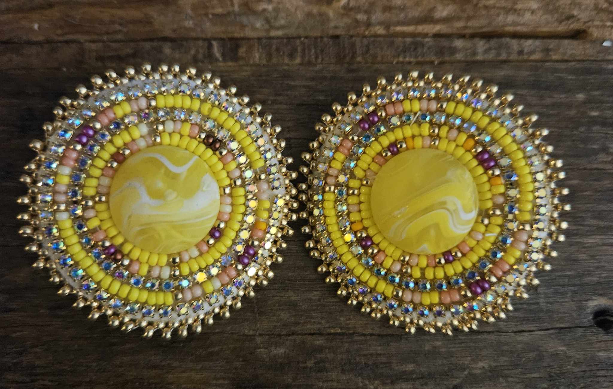 Meg Sheridan Yellow Circle Set